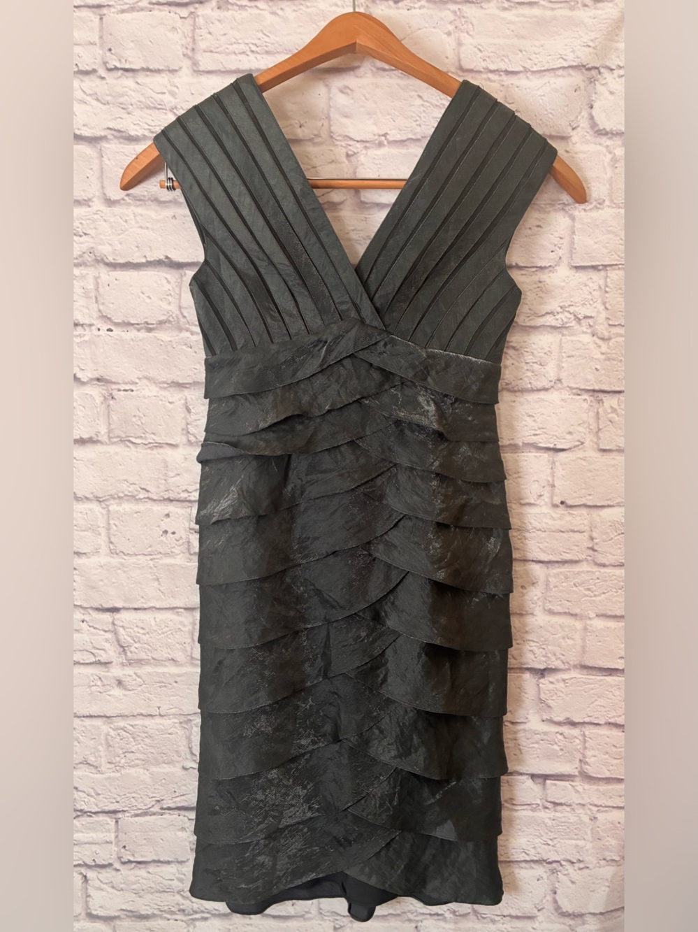 Cache Sleeveless Silver V-Neck Layered Dress - Size 6